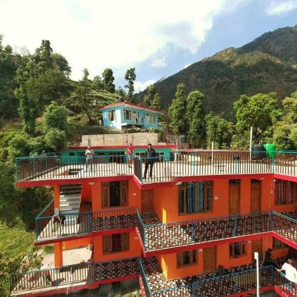 Orange Guest House Dharmkot Дармсала Екстер'єр фото