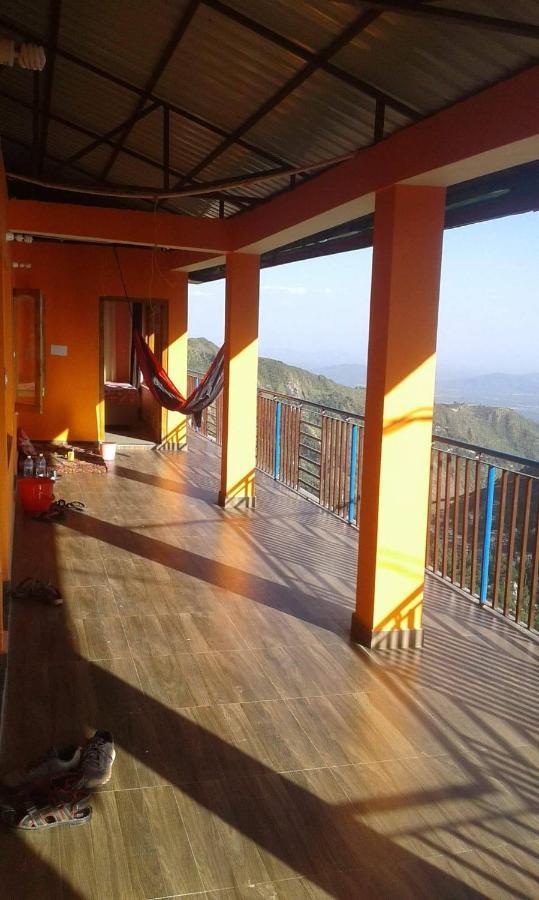 Orange Guest House Dharmkot Дармсала Екстер'єр фото